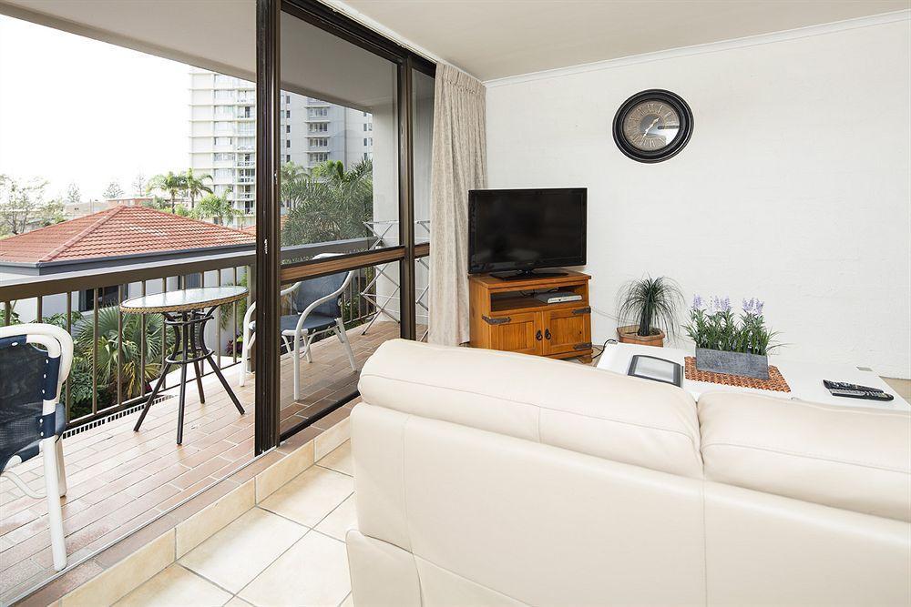 Burleigh Palms Holiday Apartments Gold Coast Exterior photo