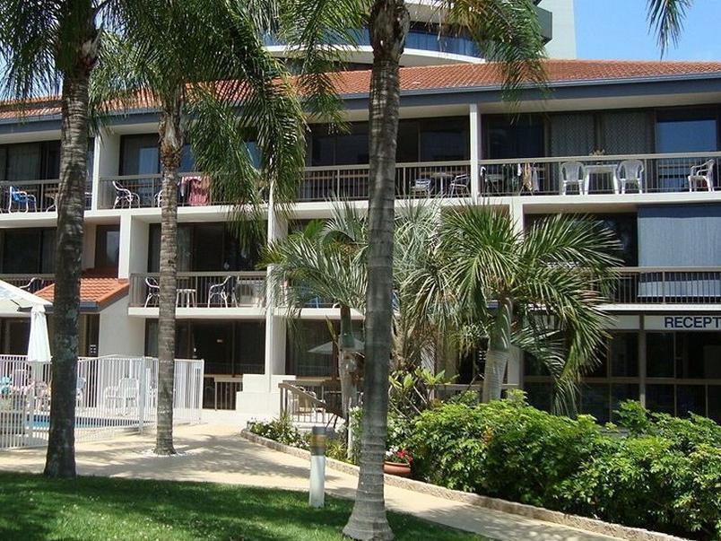 Burleigh Palms Holiday Apartments Gold Coast Exterior photo